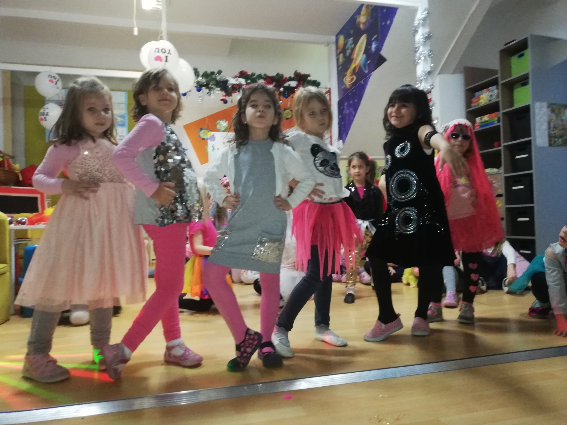 Novembarska pidžama žurka