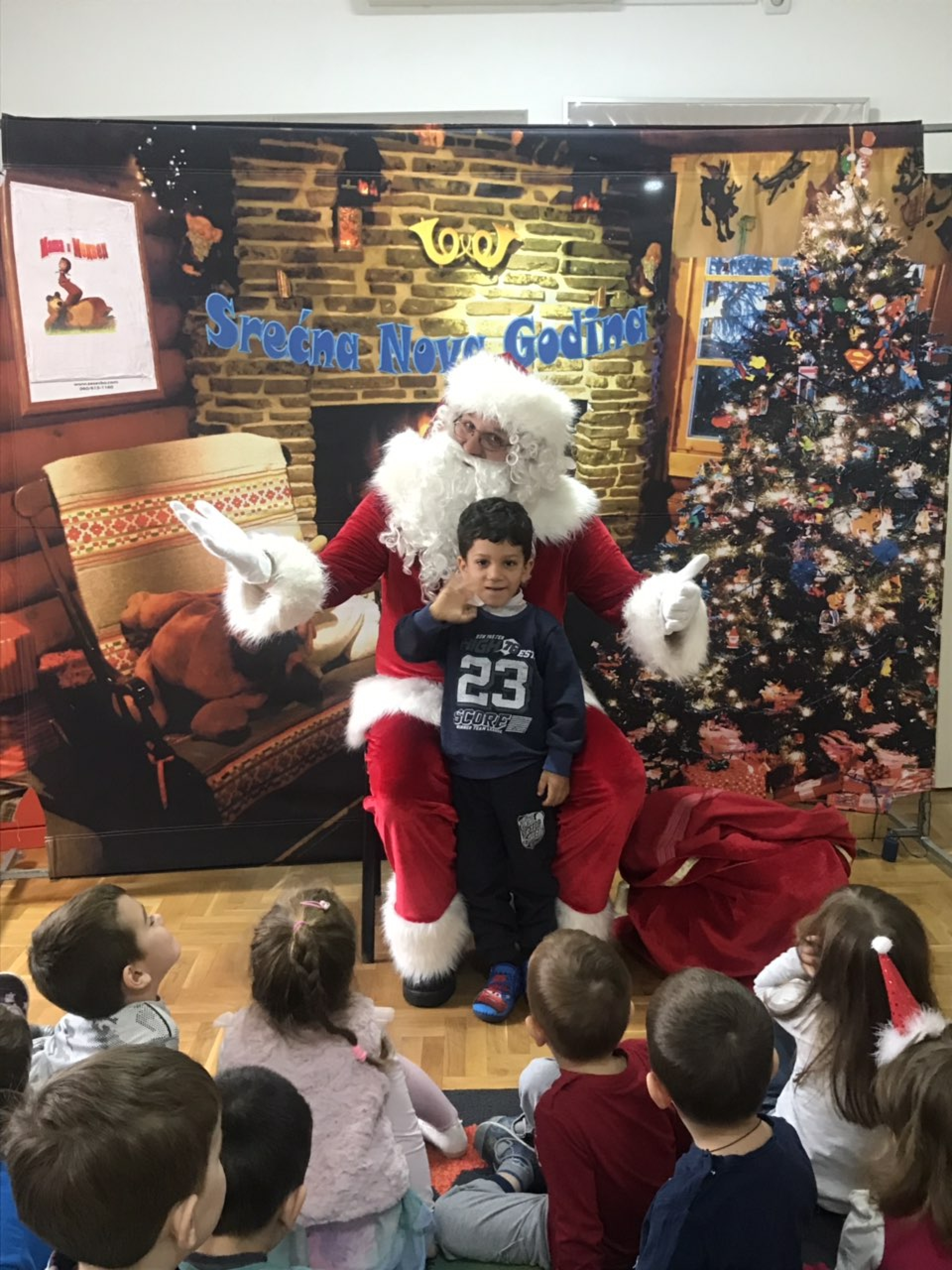 Novogodišnja predstava u vrtićima